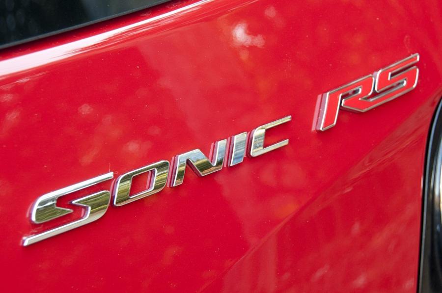  Chevrolet Sonic RS 2013 года  (фото 28 из 55)